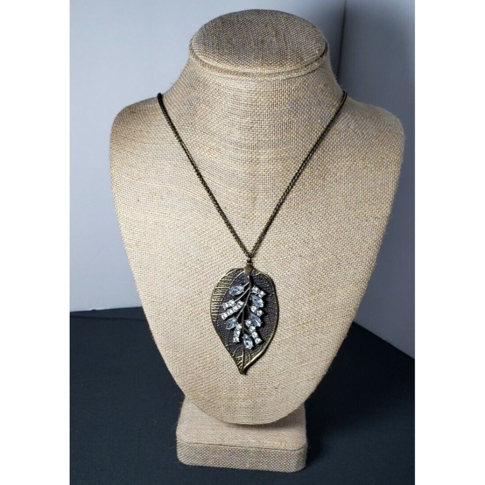 Bronze Tone Leaf Imprinted Pendant W/ Rhinestones 31" Bronze Tone Chain LobClasp